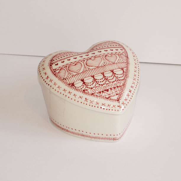 Folk art heart container