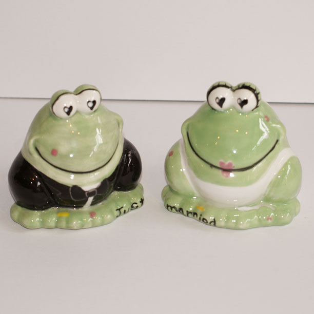 Wedding frog figurines